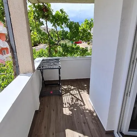 Apartment Mlinar - *